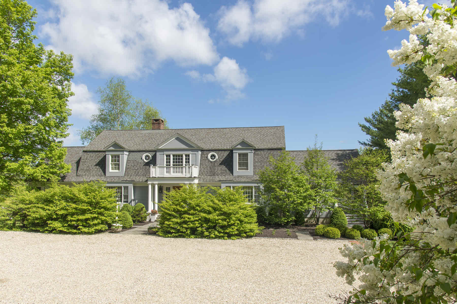 Building photograph for 285 FARNUM ROAD